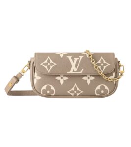 루이비통[louis vuitton/듀티프리]월릿 온 체인 아이비 앙프렝뜨(크렘)