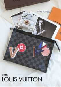 [국내배송]루이비통 한정판 아메리카컵 패치로고 파우치 클러치백