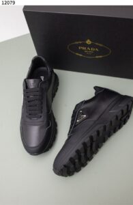 [국내배송]프라다 [PRA**DA] 프락스 리나일론 & 브러쉬드 레더 스니커즈