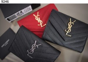 [국내배송]생로랑 [YSL] CASSANDRE MATELASSÉ 스몰 Envelope 지갑