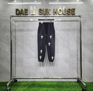 [국내배송]크롬하츠 십자가 레더패치 워싱 트레이닝 팬츠