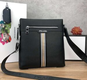 [국내배송]프라다 삼선 크로스