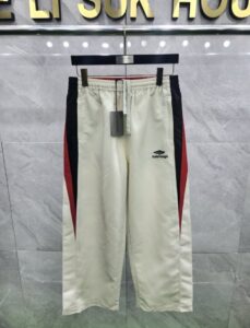 [국내배송]발렌시아가 24SS 자수로고 트레이닝 팬츠