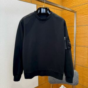 [국내배송]프라다 리나일론 스웨트 맨투맨 티셔츠