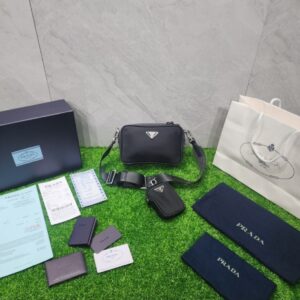 [국내배송]프라다 브리크 리나일론 사피아노 가죽백