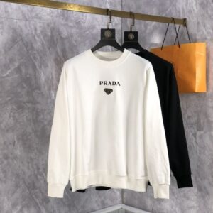 [국내배송]프라다 사피아노 레터링 맨투맨