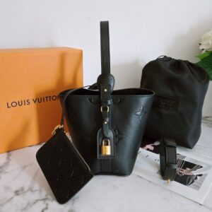 [국내배송]루이비통 올인 BB 백 모노그램 앙프렝뜨 숄더백