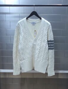 [국내배송]톰브라운 4BAR 메리노 울 아란 케이블 가디건