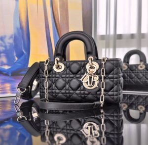 [국내배송]디올 레이디 디조이백 스몰 블랙 금장