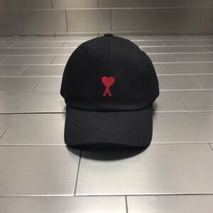 [국내배송]아미 하트자수 볼캡