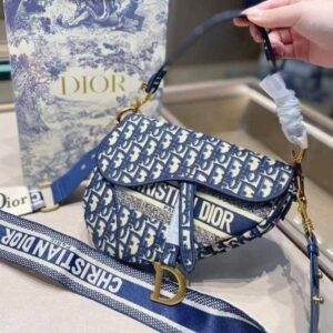 [국내배송]디올 이니셜 새들