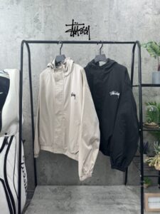 [국내배송]스투시 박스 윈드브레이커