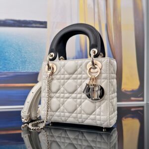 [국내배송]디올 투톤 레이디백 미니 램스킨 화이트&블랙