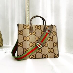 [국내배송]구찌 GG 점보 캔버스 토트백 678839