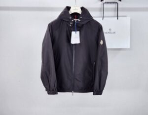 [국내배송]몽클레어 로고패치 백삼선 후드 바람막이 자켓