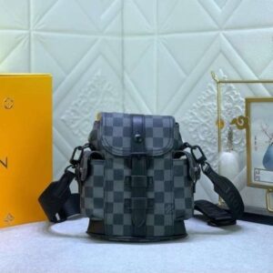 [국내배송]루이비통 나노 크리스토퍼 백