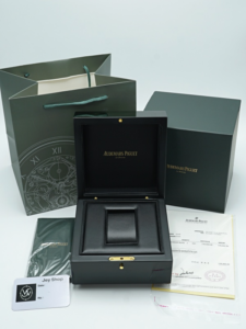 오데마피게 패키지케이스